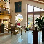 Luxurioeses Haus Mit Pool Wellness Sauna Entspannungsraum