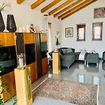 Luxurioeses Haus Mit Pool Wellness Sauna Entspannungsraum * Windorf