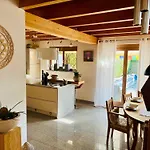 Luxurioeses Haus Mit Pool Wellness Sauna Entspannungsraum * Windorf