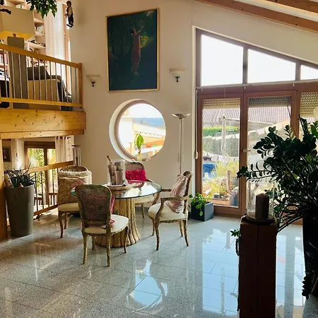 Luxurioeses Haus Mit Pool Wellness Sauna Entspannungsraum