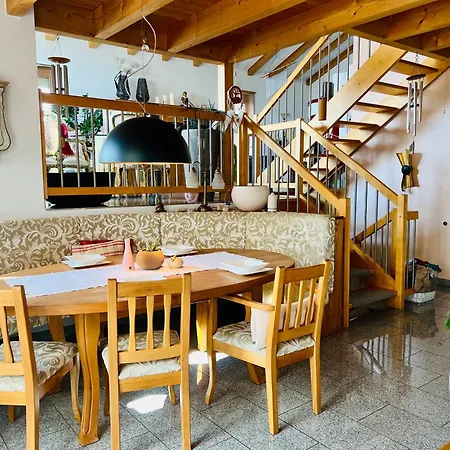 Luxurioeses Haus Mit Pool Wellness Sauna Entspannungsraum *