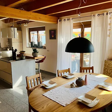 Luxurioeses Haus Mit Pool Wellness Sauna Entspannungsraum *