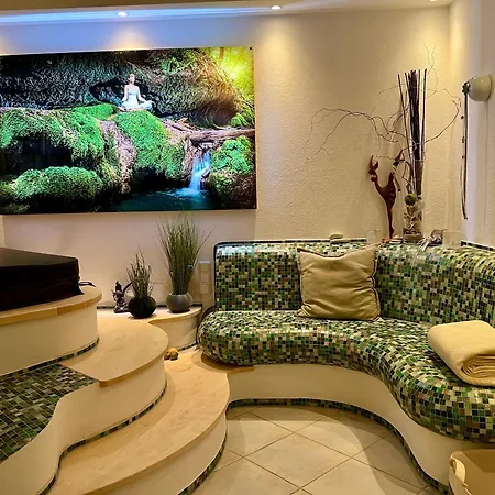 Luxurioeses Haus Mit Pool Wellness Sauna Entspannungsraum 빌라 *