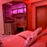 Luxurioeses Haus Mit Pool Wellness Sauna Entspannungsraum Villa *