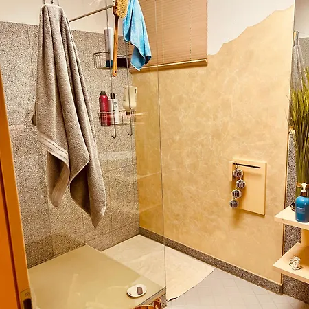 别墅 Luxurioeses Haus Mit Pool Wellness Sauna Entspannungsraum